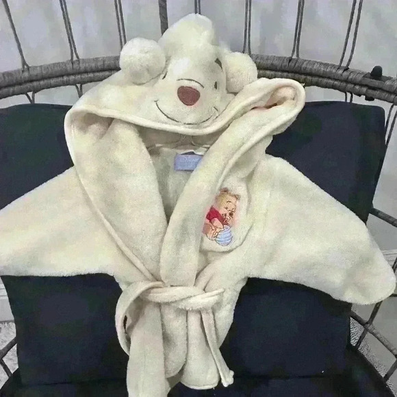 Disney Baby Hooded Winnie the Pooh’s ‘Pooh’ 2 pocket robe  3-6mo Great condition - Picture 1 of 7